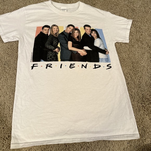 Gildan Other - Friends TV Show Graphic T-Shirt White Gildan Cast Photo Warner Bros Small S17